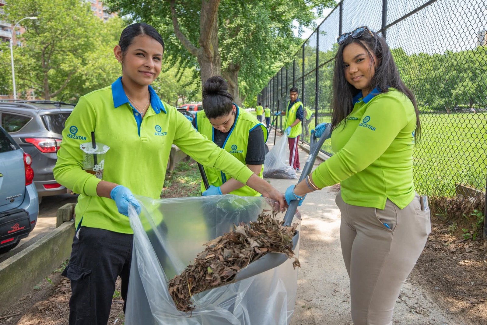 Bronx: BP Gibson Applauds Volunteers as 56 Join Bronx Cleanup on Cedar Avenue